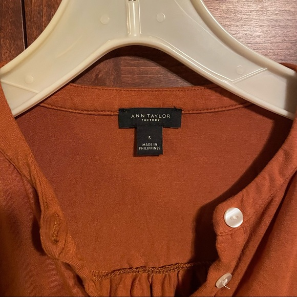 Ann Taylor pumpkin ¾ sleeve rayon top - Picture 7 of 12